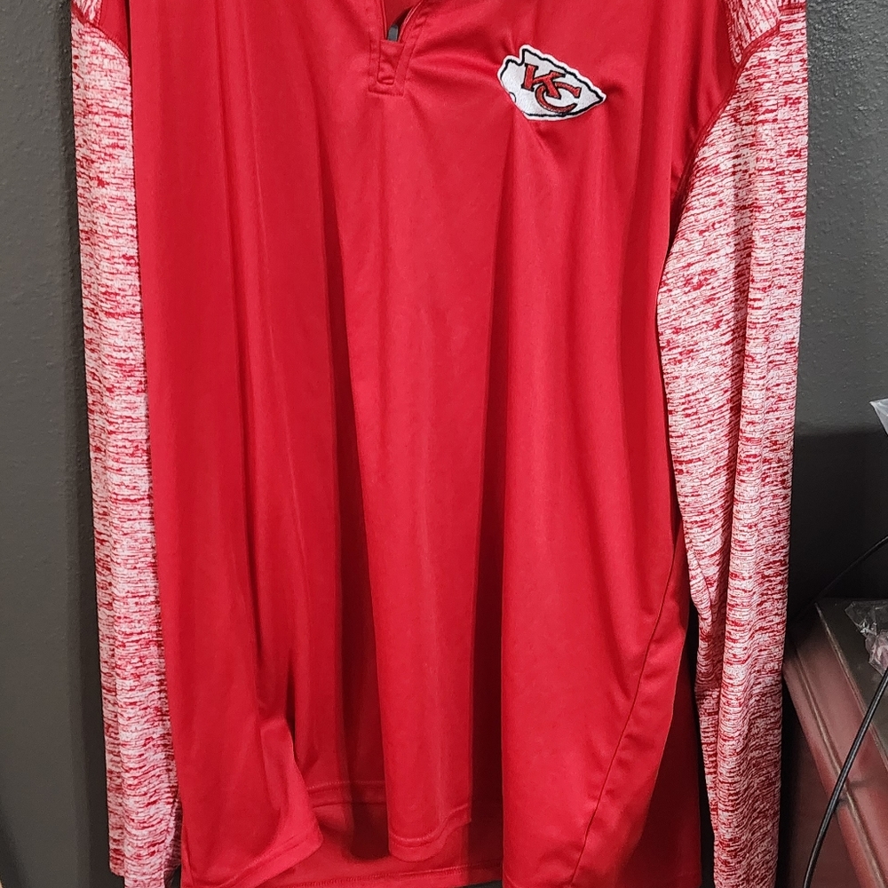 Mens Chiefs shirt